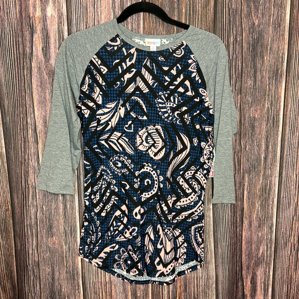 LuLaRoe Randy Raglan 3/4 Sleeve Shirt